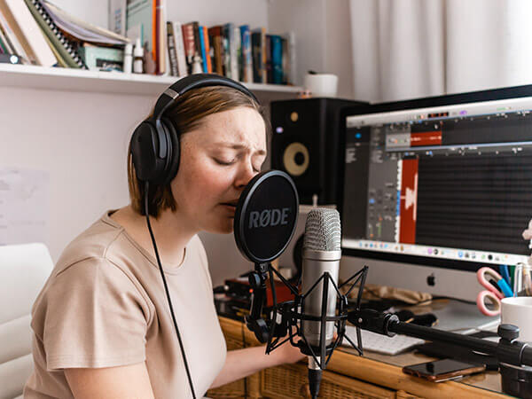 Business Purchase and Sales Agreement